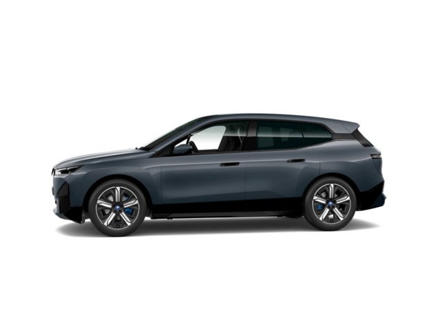 BMW iX xDrive50 color Gris. Año 2024. 385KW(523CV). Eléctrico. En concesionario Movilnorte El Plantio de Madrid
