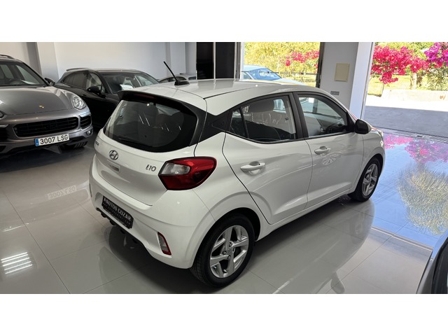 Hyundai i10 1.0 Klass AT 49 kW (67 CV)
