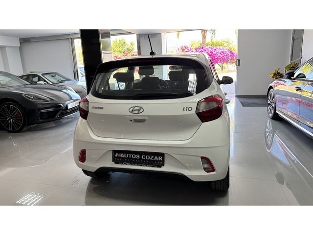 Hyundai i10 1.0 Klass AT 49 kW (67 CV)