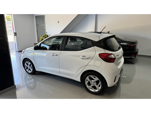 Hyundai i10 1.0 Klass AT 49 kW (67 CV)