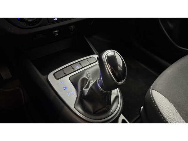 Hyundai i10 1.0 Klass AT 49 kW (67 CV)