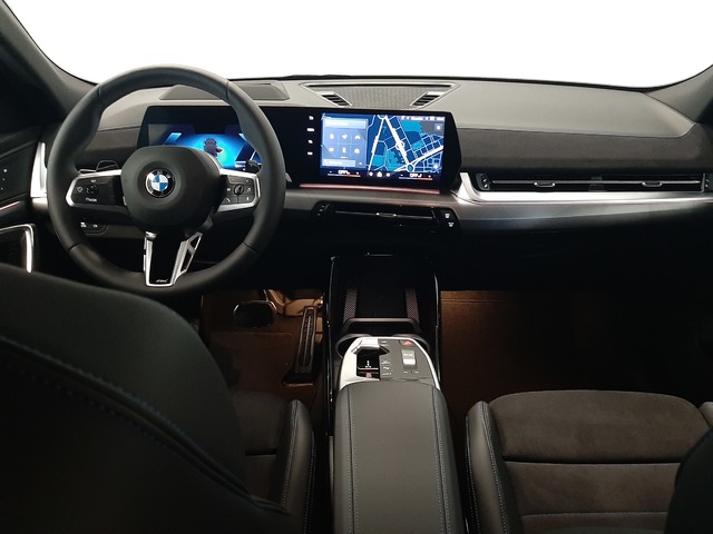 BMW X2 sDrive18d color Negro. Año 2025. 110KW(150CV). Diésel. En concesionario Automoviles Bertolin S.L. de Valencia