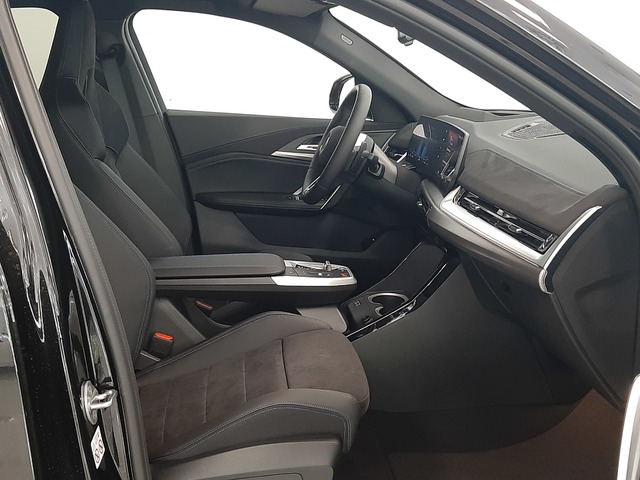 BMW X2 sDrive18d color Negro. Año 2025. 110KW(150CV). Diésel. En concesionario Automoviles Bertolin S.L. de Valencia