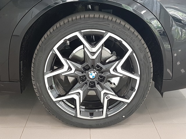 BMW X2 sDrive18d color Negro. Año 2025. 110KW(150CV). Diésel. En concesionario Automoviles Bertolin S.L. de Valencia