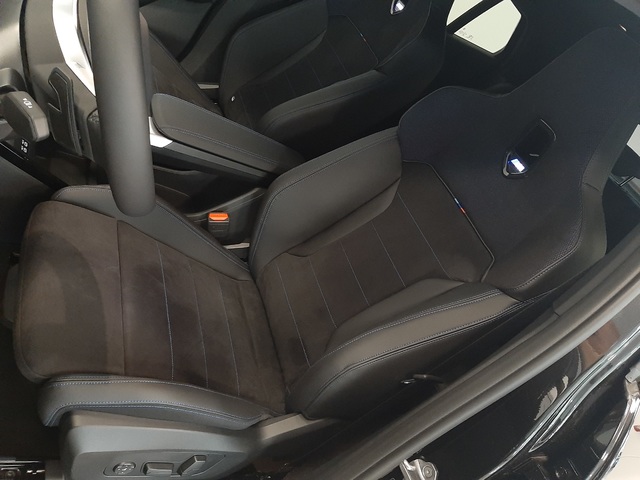 BMW X2 sDrive18d color Negro. Año 2025. 110KW(150CV). Diésel. En concesionario Automoviles Bertolin S.L. de Valencia