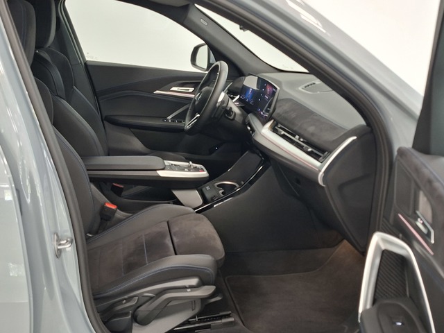 BMW X2 sDrive20d color Gris. Año 2025. 120KW(163CV). Diésel. En concesionario Automoviles Bertolin S.L. de Valencia