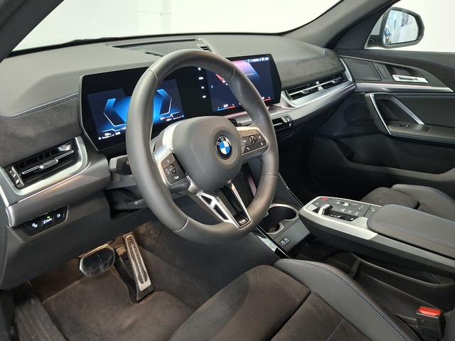 BMW X2 sDrive20d color Gris. Año 2025. 120KW(163CV). Diésel. En concesionario Automoviles Bertolin S.L. de Valencia