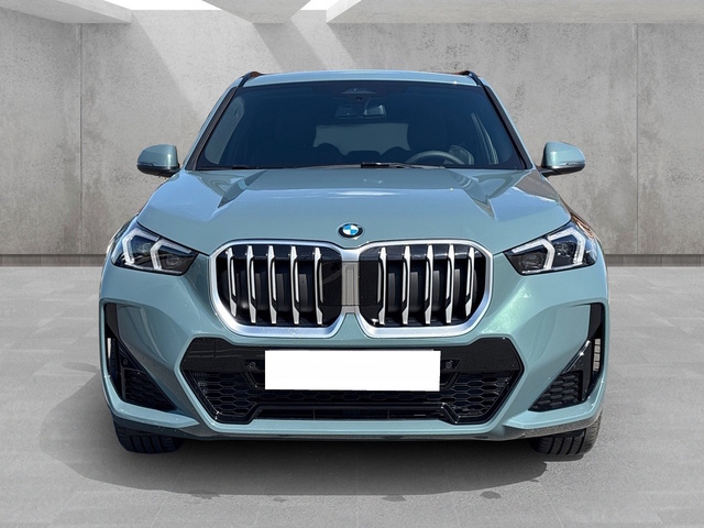BMW X1 sDrive20d color Verde. Año 2025. 120KW(163CV). Diésel. En concesionario BMW Avilcar Ávila de Ávila