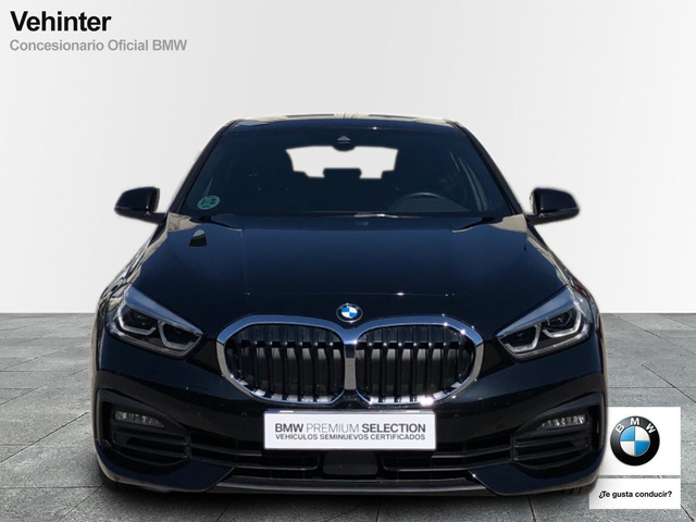 BMW Serie 1 118d color Negro. Año 2022. 110KW(150CV). Diésel. En concesionario Vehinter Getafe de Madrid