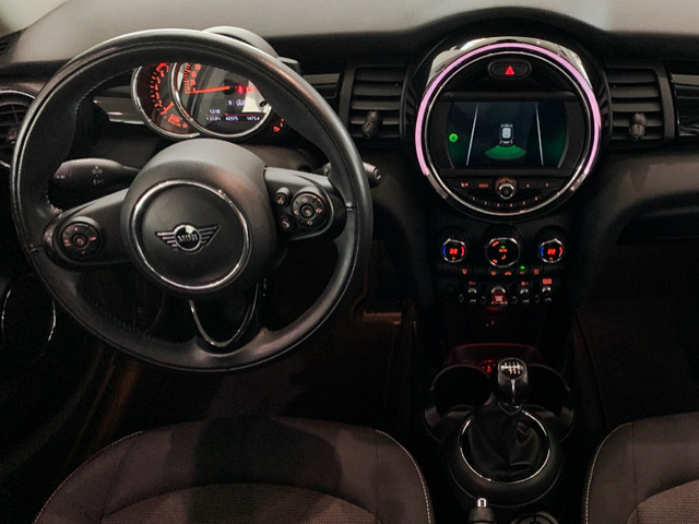 fotoG 6 del MINI MINI 5 Puertas Cooper 100 kW (136 CV) 136cv Gasolina del 2019 en Pontevedra