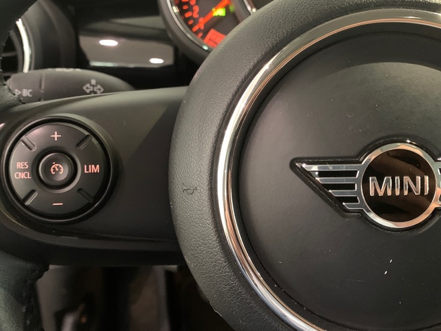 fotoG 11 del MINI MINI 5 Puertas Cooper 100 kW (136 CV) 136cv Gasolina del 2019 en Pontevedra