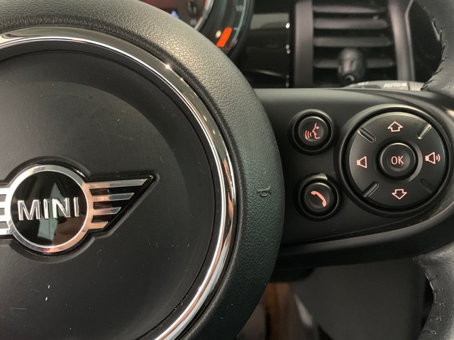 fotoG 12 del MINI MINI 5 Puertas Cooper 100 kW (136 CV) 136cv Gasolina del 2019 en Pontevedra