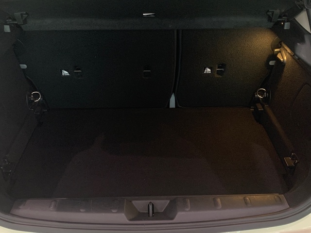 fotoG 23 del MINI MINI 5 Puertas Cooper 100 kW (136 CV) 136cv Gasolina del 2019 en Pontevedra