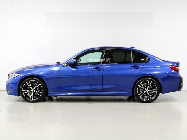 BMW Serie 3 318d color Azul. Año 2024. 110KW(150CV). Diésel. En concesionario CARTAGENA PREMIUM S.L. de Murcia
