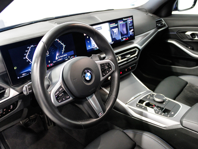 BMW Serie 3 318d color Azul. Año 2024. 110KW(150CV). Diésel. En concesionario CARTAGENA PREMIUM S.L. de Murcia