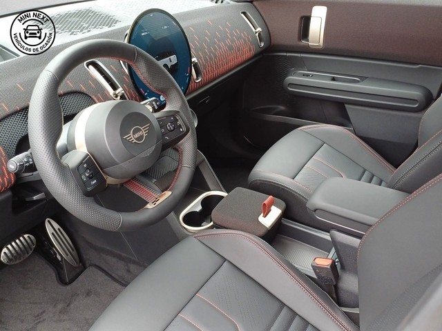 fotoG 17 del MINI MINI Countryman John Cooper Works ALL4 221 kW (301 CV) 301cv Gasolina del 2025 en Las Palmas