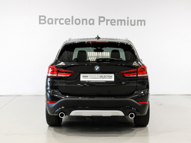 BMW X1 xDrive25d color Negro. Año 2021. 170KW(231CV). Diésel. En concesionario Barcelona Premium -- GRAN VIA de Barcelona
