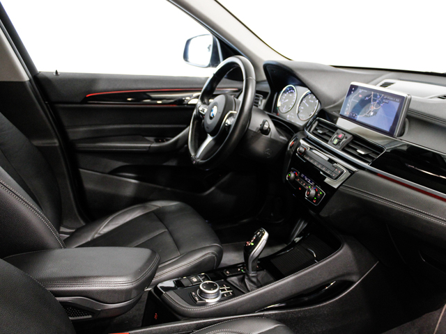 BMW X1 xDrive25d color Negro. Año 2021. 170KW(231CV). Diésel. En concesionario Barcelona Premium -- GRAN VIA de Barcelona