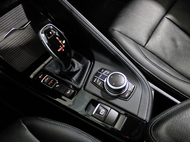 BMW X1 xDrive25d color Negro. Año 2021. 170KW(231CV). Diésel. En concesionario Barcelona Premium -- GRAN VIA de Barcelona