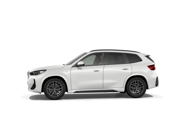 BMW iX1 xDrive30 color Blanco. Año 2023. 230KW(313CV). Eléctrico. En concesionario Oliva Motor Girona de Girona