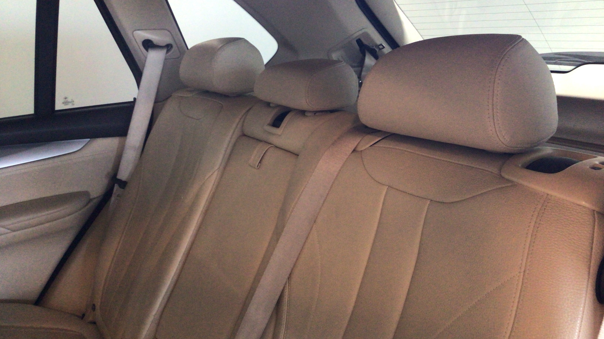 BMW X5 xDrive30d color Gris. Año 2016. 190KW(258CV). Diésel. En concesionario BYmyCAR Madrid - Algete de Madrid