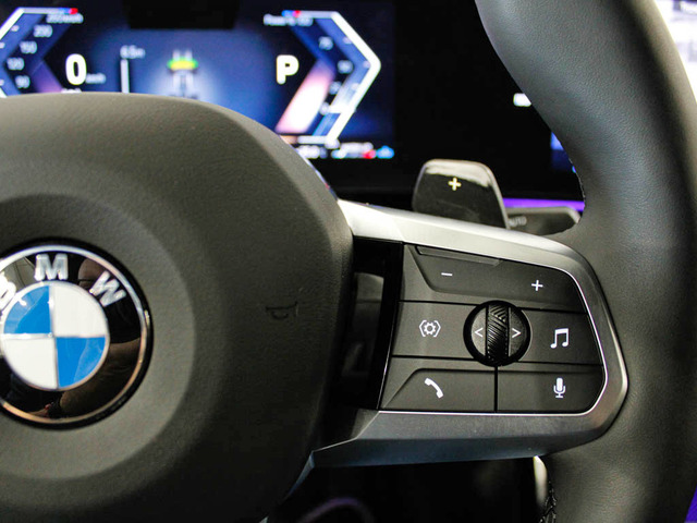 BMW X2 sDrive18d color Gris. Año 2024. 110KW(150CV). Diésel. En concesionario Barcelona Premium -- GRAN VIA de Barcelona