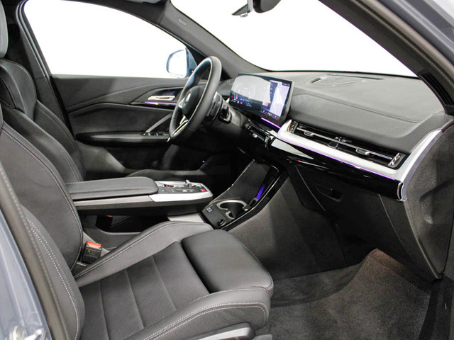 BMW X2 sDrive18d color Gris. Año 2024. 110KW(150CV). Diésel. En concesionario Barcelona Premium -- GRAN VIA de Barcelona
