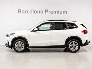 Fotos de BMW X1 xDrive25e color Blanco. Año 2025. 180KW(245CV). Híbrido Electro/Gasolina. En concesionario Barcelona Premium -- GRAN VIA de Barcelona