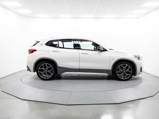 BMW X2 xDrive25d color Blanco. Año 2021. 170KW(231CV). Diésel. En concesionario Móvil Begar Alicante de Alicante