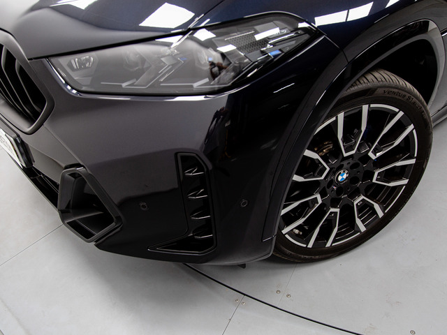 BMW X6 xDrive30d color Negro. Año 2023. 210KW(286CV). Diésel. En concesionario Móvil Begar Alicante de Alicante