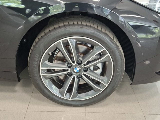 BMW Serie 2 218d Gran Coupe color Negro. Año 2024. 110KW(150CV). Diésel. En concesionario Automoviles Bertolin S.L. de Valencia