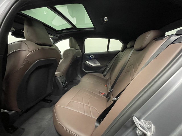 BMW Serie 1 120d color Gris. Año 2025. 120KW(163CV). Diésel. En concesionario Maberauto de Castellón