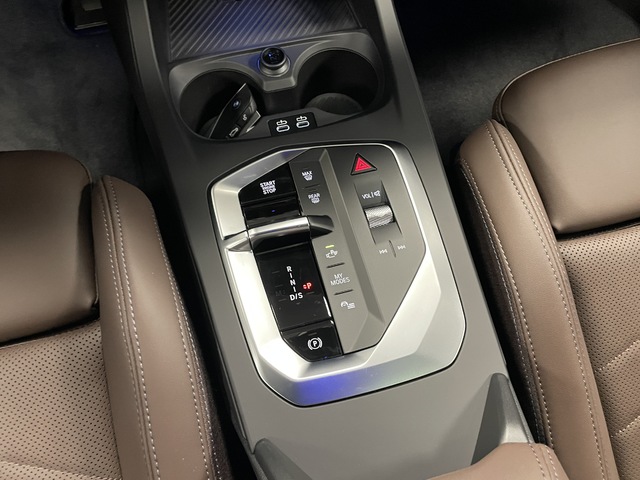 BMW Serie 1 120d color Gris. Año 2025. 120KW(163CV). Diésel. En concesionario Maberauto de Castellón