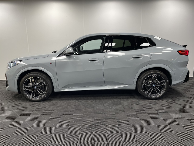 BMW X2 sDrive20i color Gris. Año 2025. 125KW(170CV). Gasolina. En concesionario Maberauto de Castellón