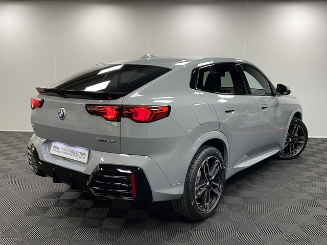 BMW X2 sDrive20i color Gris. Año 2025. 125KW(170CV). Gasolina. En concesionario Maberauto de Castellón