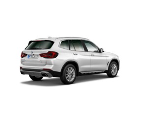 Fotos de BMW X3 xDrive20d color Blanco. Año 2024. 140KW(190CV). Diésel. En concesionario San Pablo Motor | Su Eminencia de Sevilla