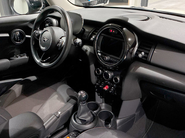 fotoG 7 del MINI MINI 3 Puertas Cooper 100 kW (136 CV) 136cv Gasolina del 2021 en Valencia