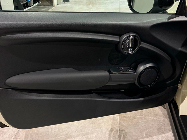 fotoG 11 del MINI MINI 3 Puertas Cooper 100 kW (136 CV) 136cv Gasolina del 2021 en Valencia