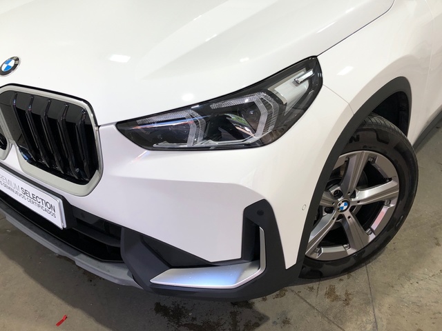 BMW X1 sDrive18d color Blanco. Año 2024. 110KW(150CV). Diésel. En concesionario Movilnorte Las Rozas de Madrid