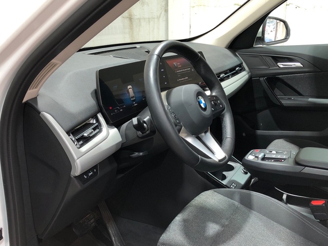 BMW X1 sDrive18d color Blanco. Año 2024. 110KW(150CV). Diésel. En concesionario Movilnorte Las Rozas de Madrid