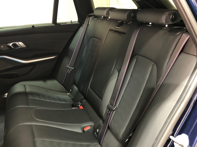 BMW M M3 Competition Touring color Azul. Año 2025. 390KW(530CV). Gasolina. En concesionario Movilnorte El Plantio de Madrid