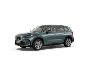 Fotos de BMW iX1 eDrive20 color Verde. Año 2025. 150KW(204CV). Eléctrico. En concesionario San Pablo Motor | Su Eminencia de Sevilla