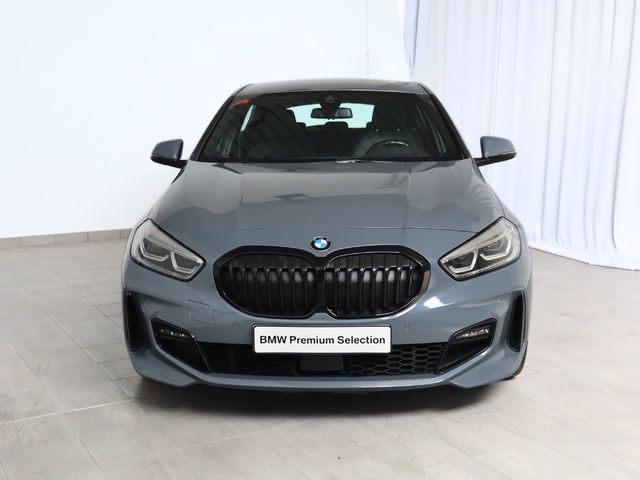 BMW Serie 1 118d color Gris. Año 2021. 110KW(150CV). Diésel. En concesionario Pruna Motor, S.L de Barcelona