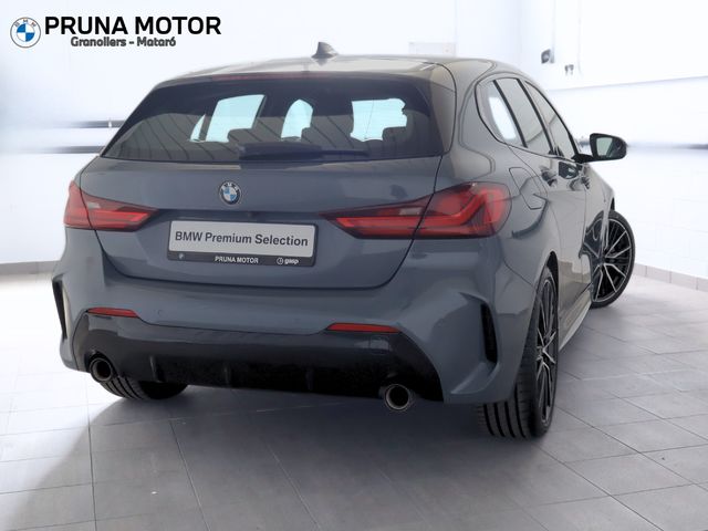 BMW Serie 1 118d color Gris. Año 2021. 110KW(150CV). Diésel. En concesionario Pruna Motor, S.L de Barcelona