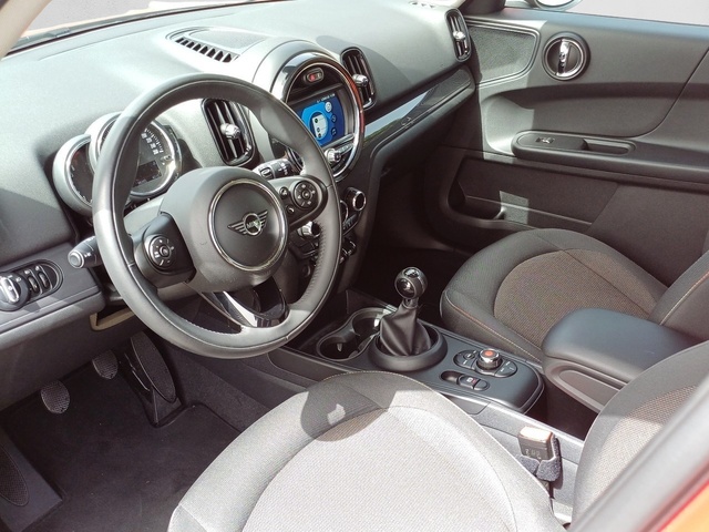 fotoG 16 del MINI MINI Countryman One 75 kW (102 CV) 102cv Gasolina del 2019 en Las Palmas
