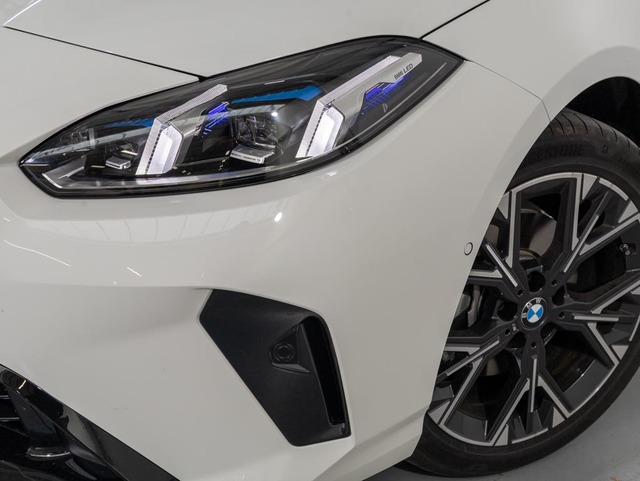 BMW Serie 1 116i color Blanco. Año 2025. 90KW(122CV). Gasolina. En concesionario Oliva Motor Girona de Girona