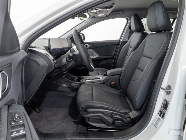 BMW Serie 1 116i color Blanco. Año 2025. 90KW(122CV). Gasolina. En concesionario Oliva Motor Girona de Girona