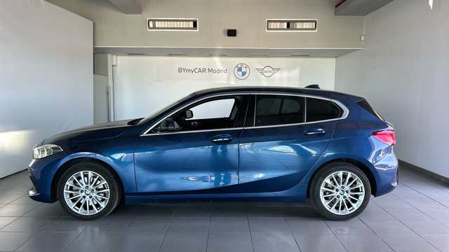 BMW Serie 1 118d color Azul. Año 2021. 110KW(150CV). Diésel. En concesionario BYmyCAR Madrid - Alcalá de Madrid
