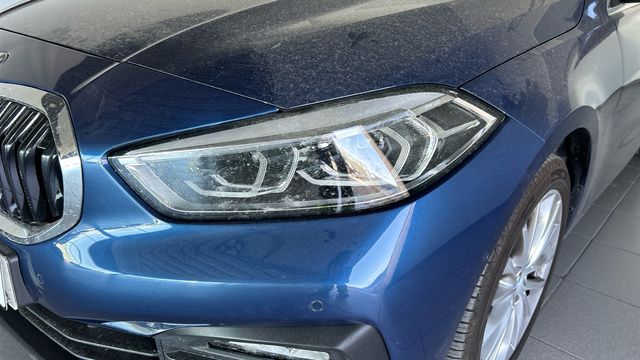 BMW Serie 1 118d color Azul. Año 2021. 110KW(150CV). Diésel. En concesionario BYmyCAR Madrid - Alcalá de Madrid