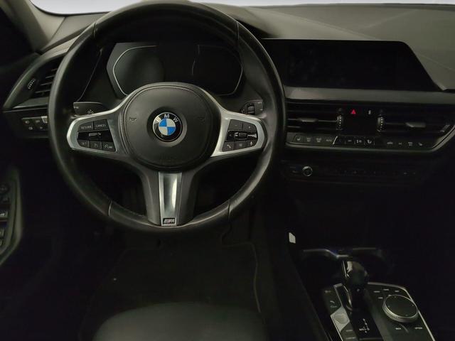 BMW Serie 1 118d color Negro. Año 2019. 110KW(150CV). Diésel. En concesionario Automotor Premium Marbella - Málaga de Málaga